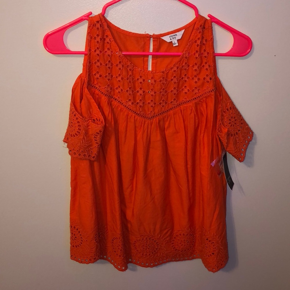 Crown and Ivy top